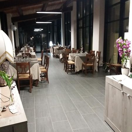 Ostello Ortensi Farnese Екстериор снимка